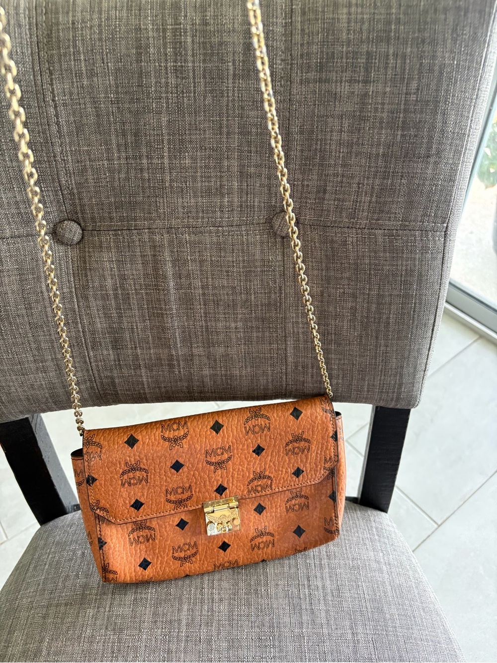 MCM Cognac Visetos Leather Shoulder Bag with Gold Chain - Picture 12 of 15
